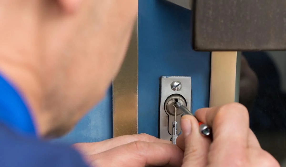 Locksmith Service